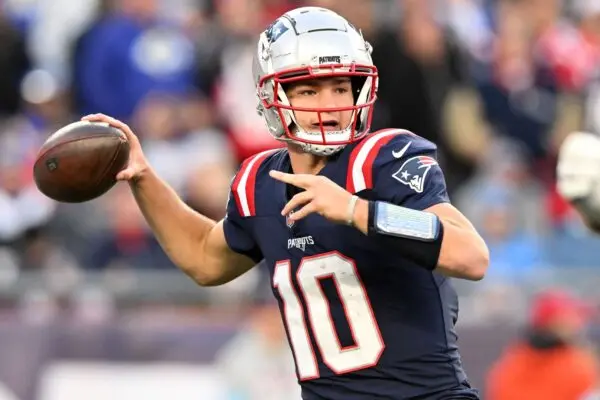 Drake Maye: Il Talento Emergente del Football Universitario