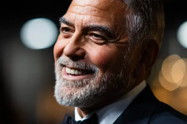 George Clooney: Un Re del Cinema e I suoi Impegni Recenti