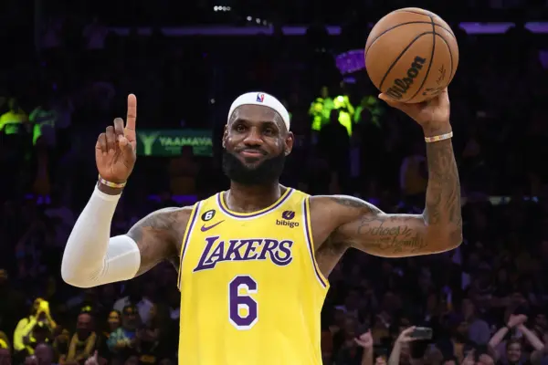 Lakers vs Thunder: Un’Analisi della Rivalità NBA