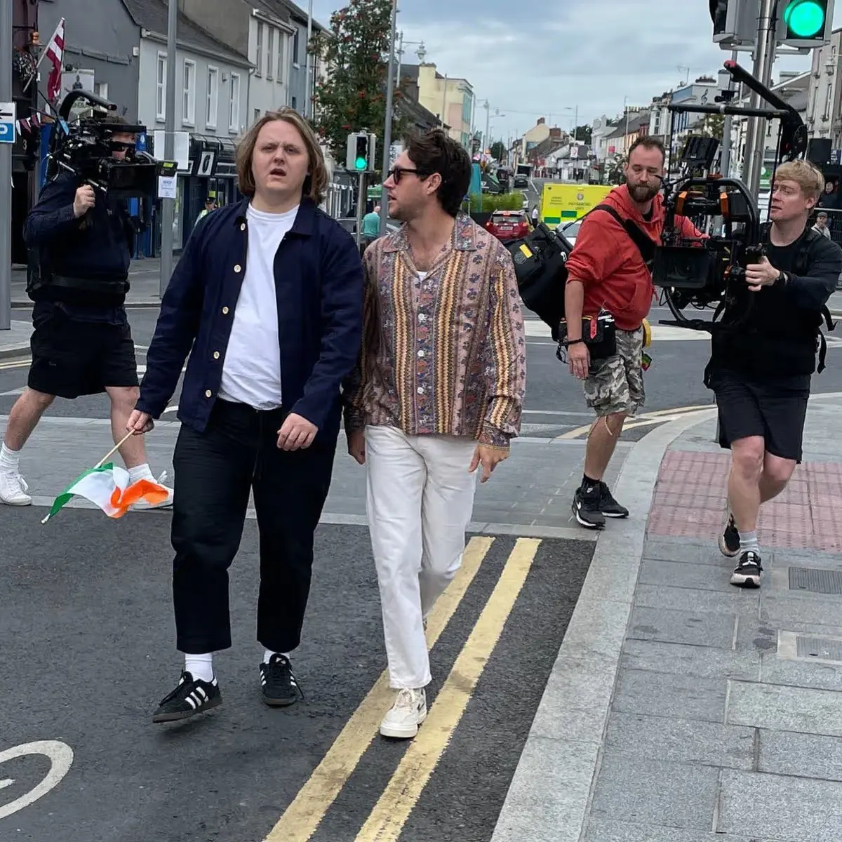 Lewis Capaldi: L’Ascesa di un Cantautore Fenomenale