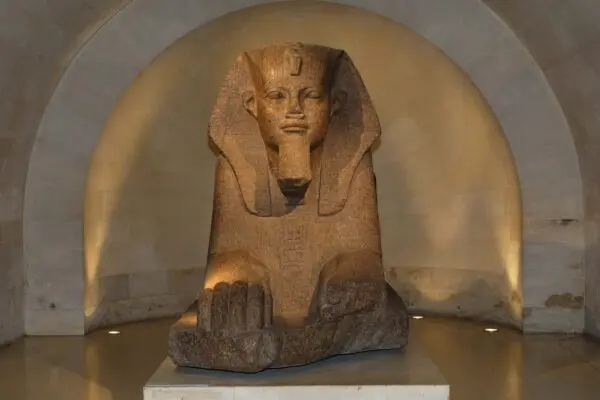 Il Museo del Louvre: Un’Icona della Cultura Mondiale