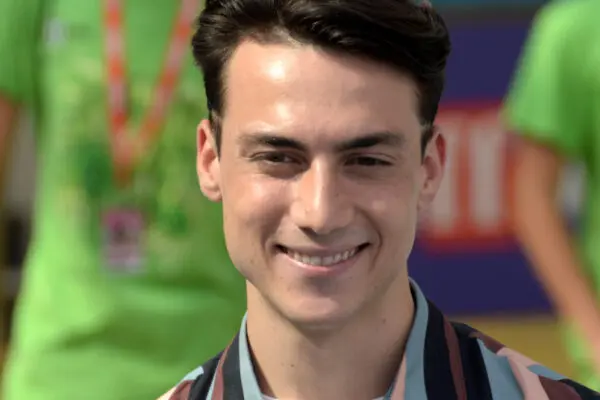Matteo Paolillo: Un Talento Emergente nel Mondo dello Spettacolo