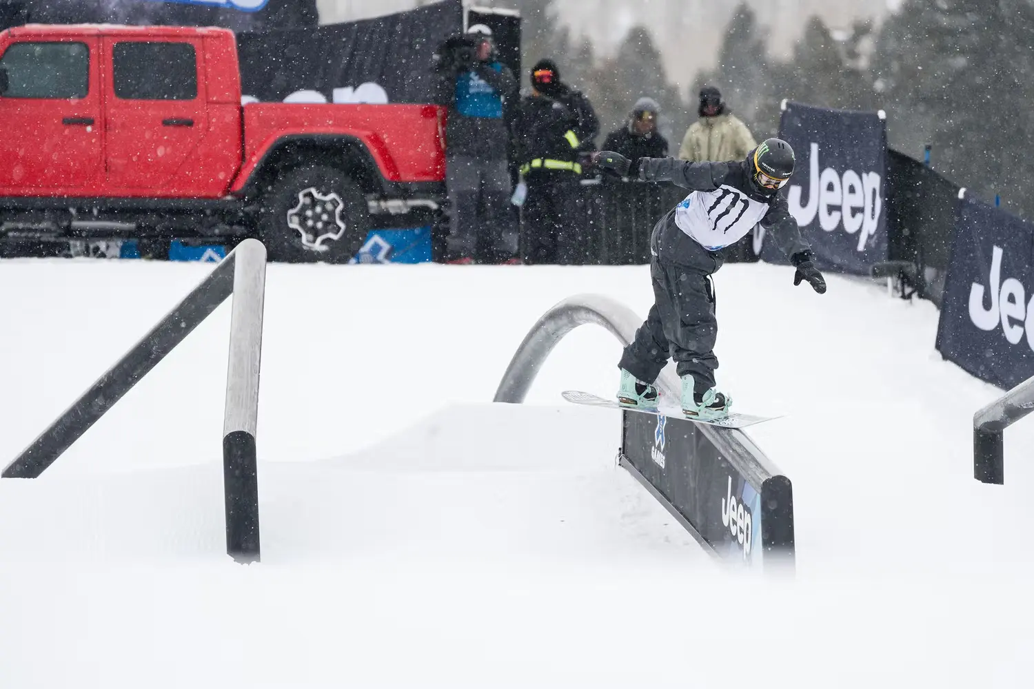Mia Brookes: La Novità nel Mondo dello Snowboard