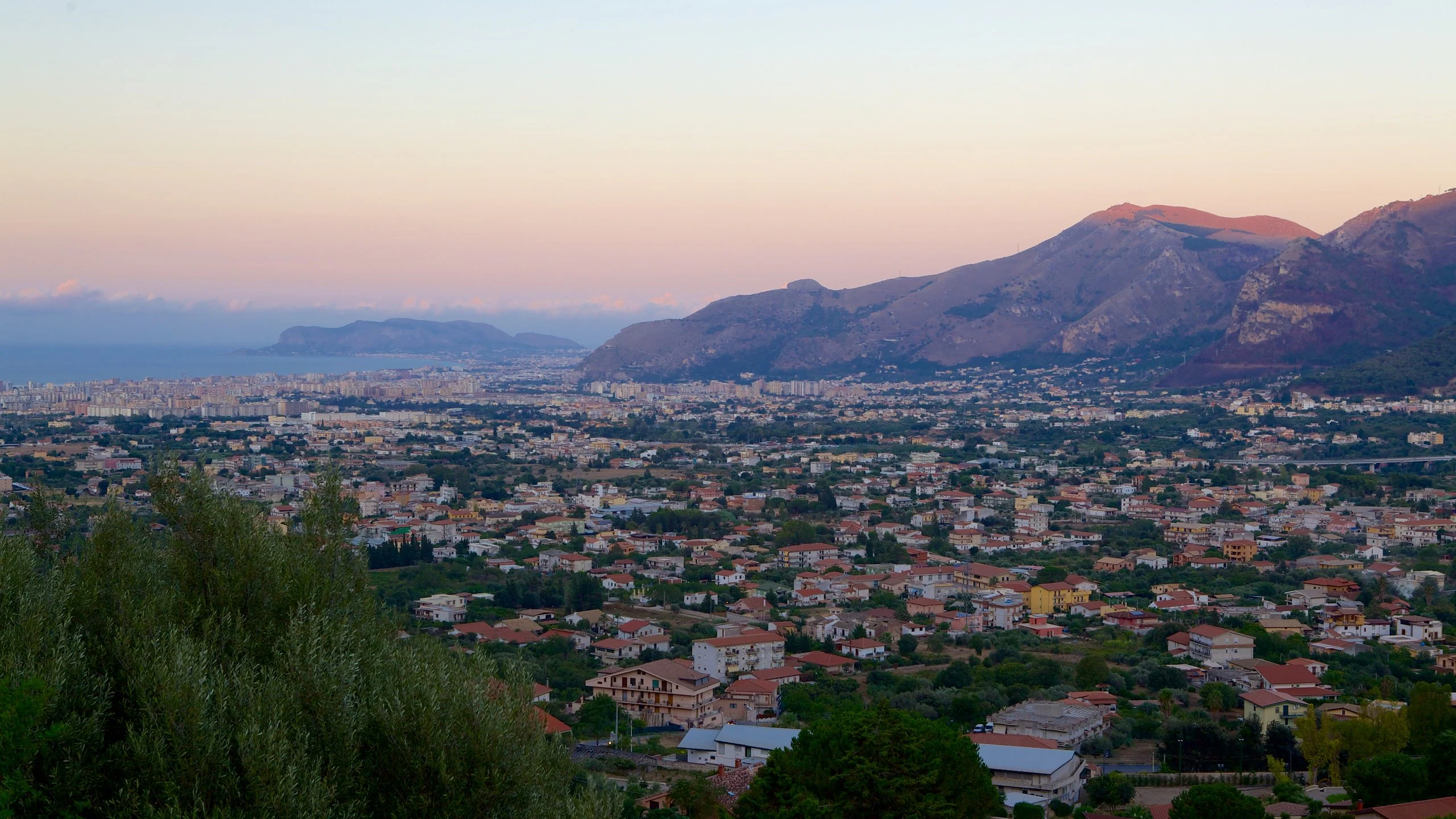 Monreale: Un Tesoro Storia e Cultura in Sicilia