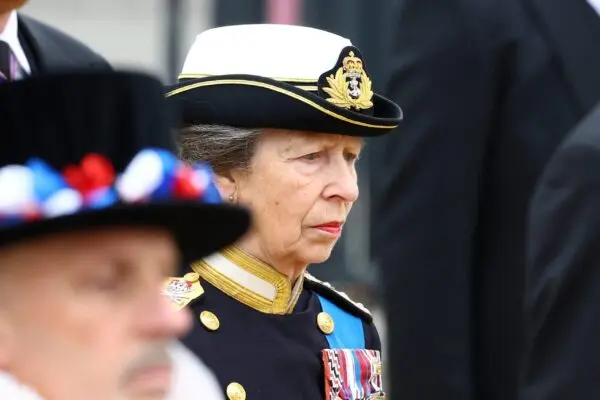 La Principessa Anna: Un Farò della Monarchia Britannica