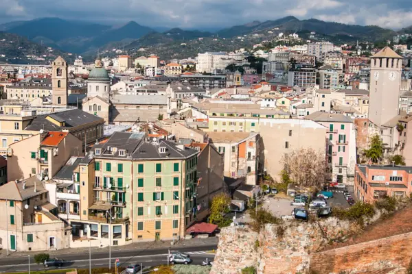 Savona: Storia, Cultura e Modernità