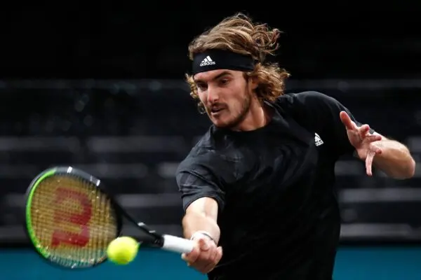 Stefanos Tsitsipas: Un giovane fenomeno del tennis mondiale