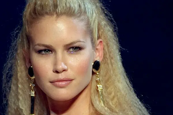 Valeria Mazza: La Modella che ha Definito un’Era