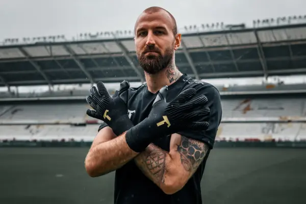 Vanja Milinković-Savić: La Promessa del Calcio Serbo