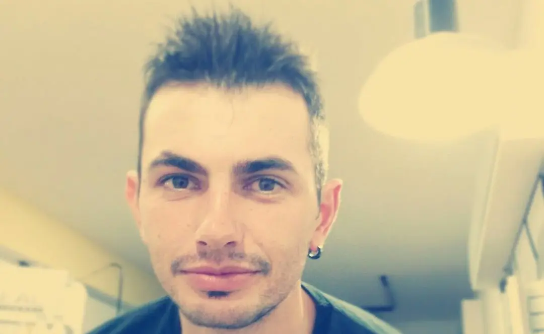 Vasile Frumuzache: Un Leader nella Comunità Locale