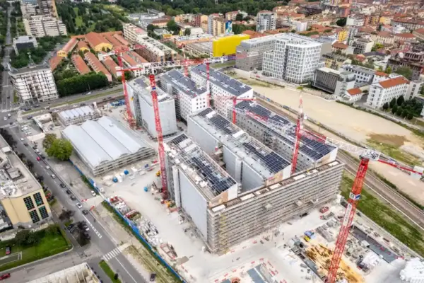 Esplorando il Villaggio Olimpico di Milano image 1