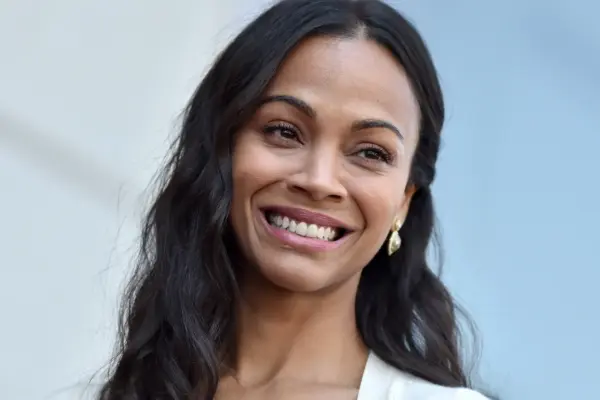 Il viaggio di Zoe Saldana: la sua carriera e il suo impatto