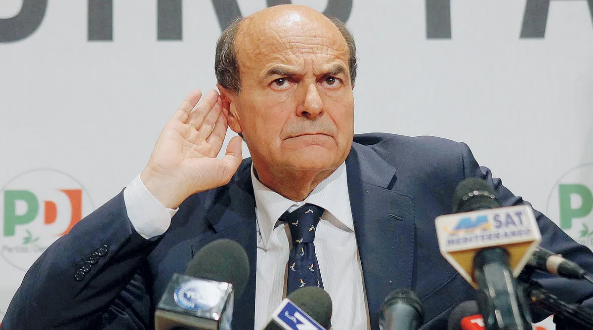 Bersani: Cosa ha detto riguardo alle dimissioni di Meloni e Delmastro?