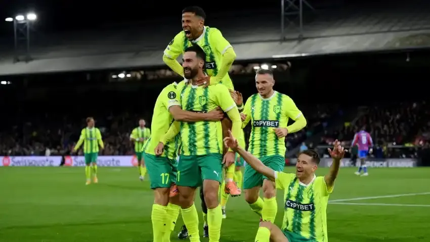 Crystal palace – aek larnaca