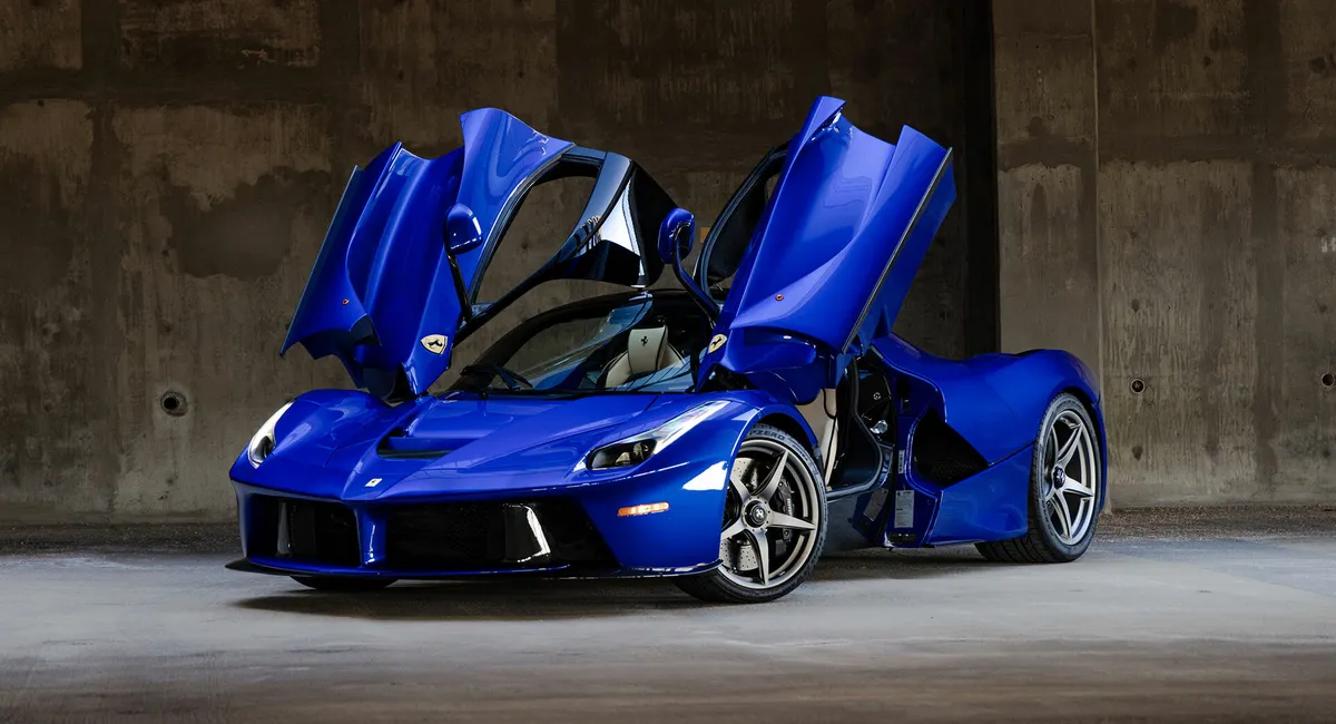 Ferrari: Una Nuova Era di Sfide e Opportunità