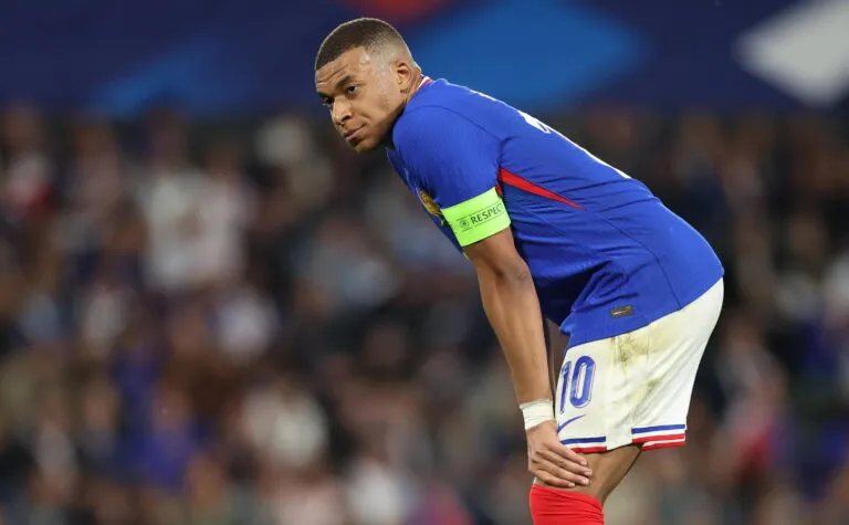 Mbappe infortunio