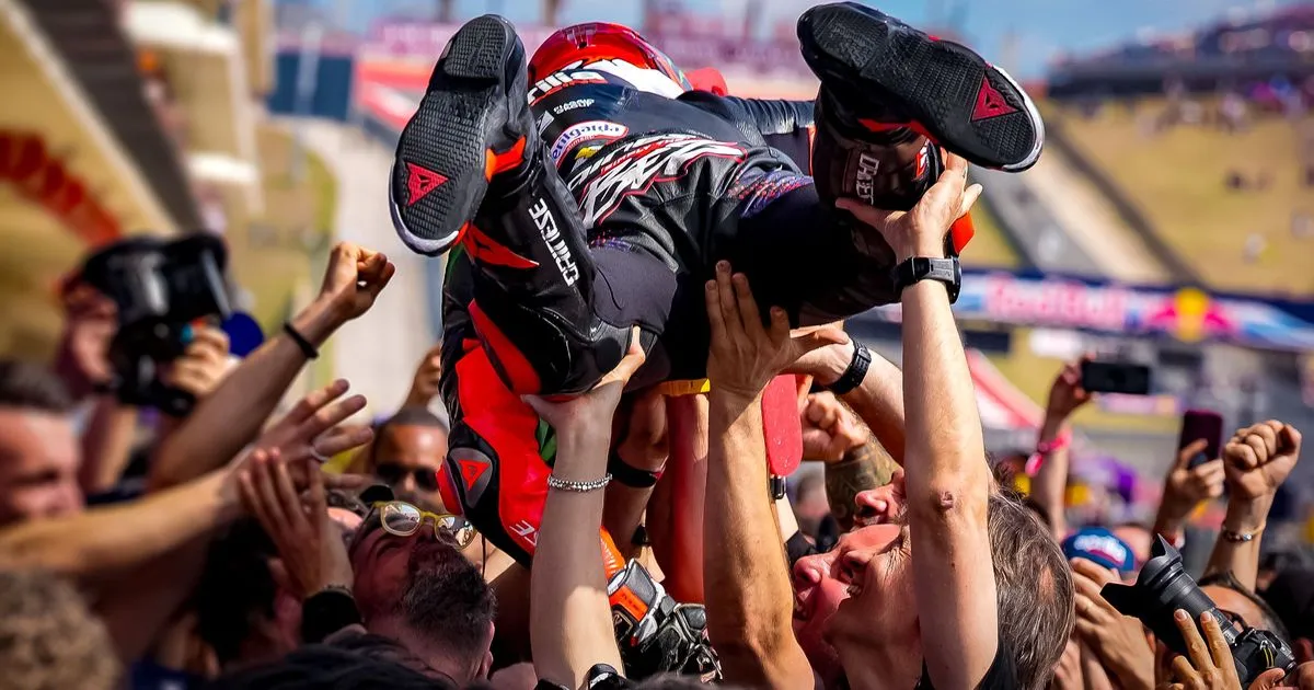 Nicky hayden: Cosa sta succedendo a ?
