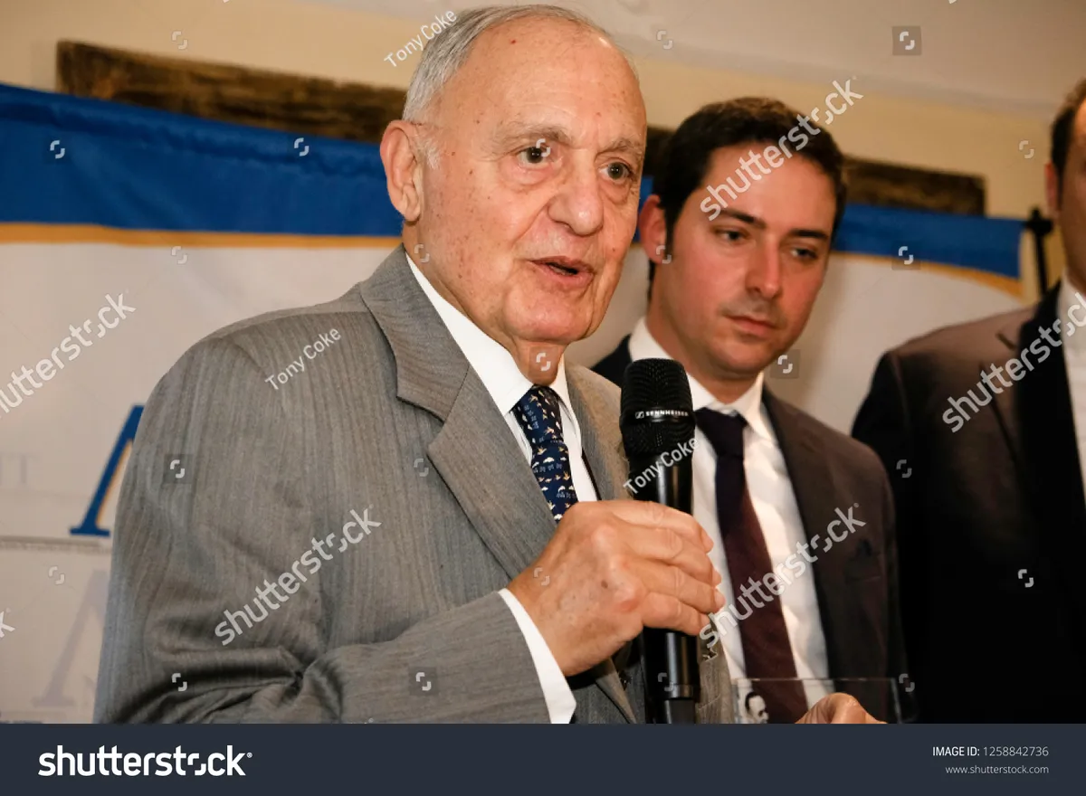 Paolo savona: fine del suo mandato alla presidenza della Consob