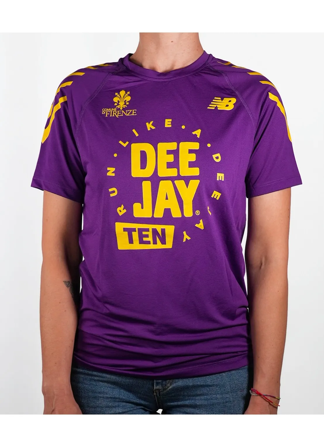 Radio deejay: Che cos’è la Deejay Ten di ?