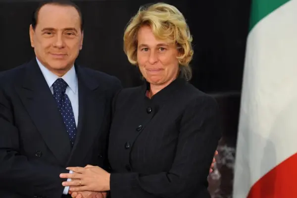 stefania craxi — IT news