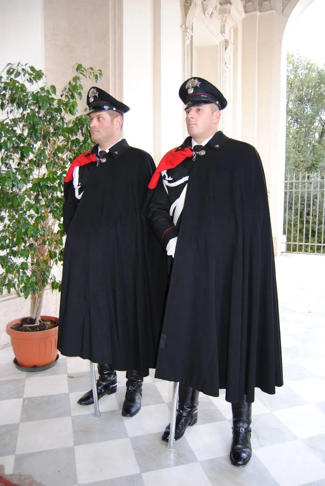 Carabinieri: Cosa hanno fatto i  per salvare un uomo a Numana?