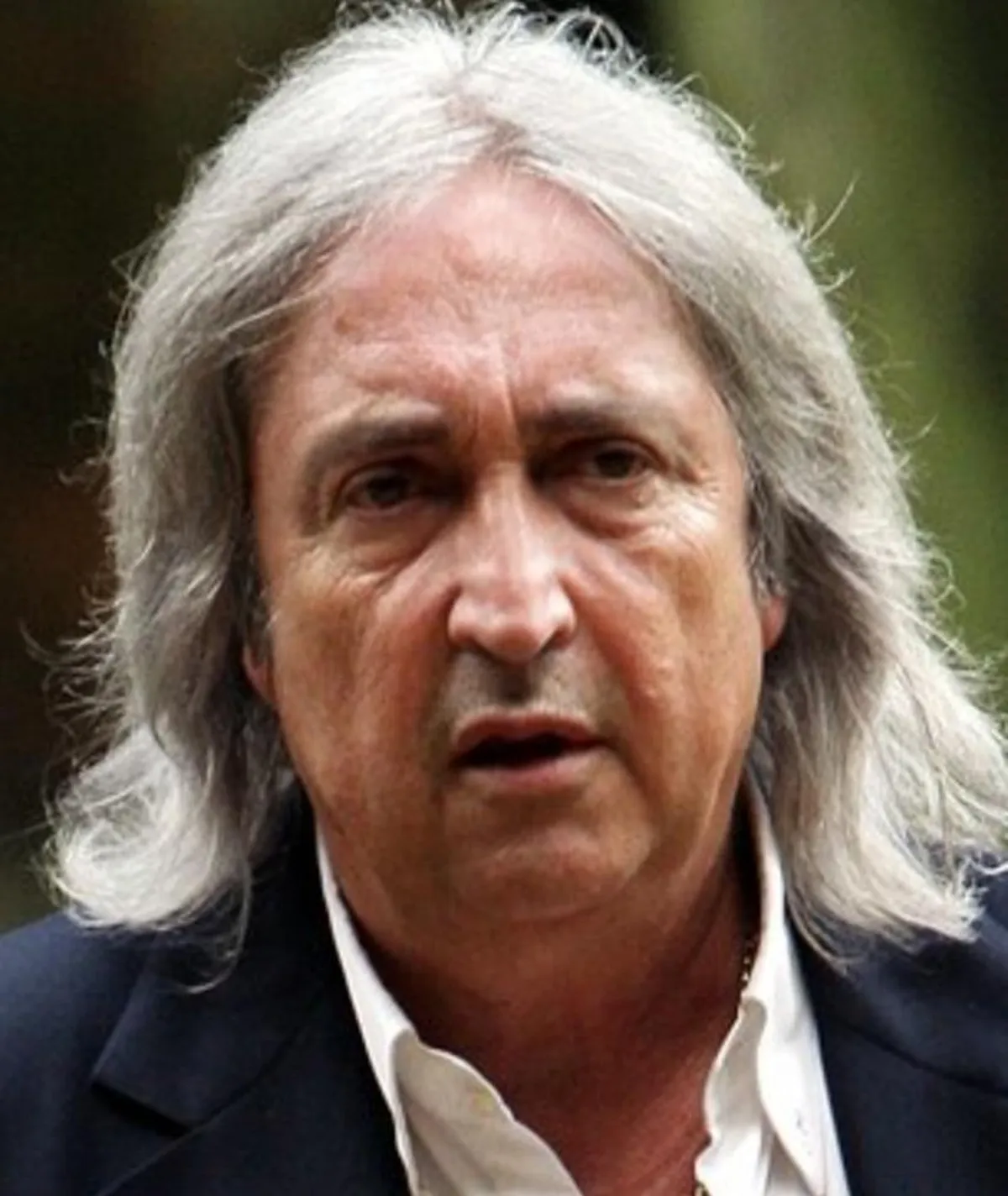 Enrico vanzina: Chi è  e quale impatto ha avuto sul cinema italiano?