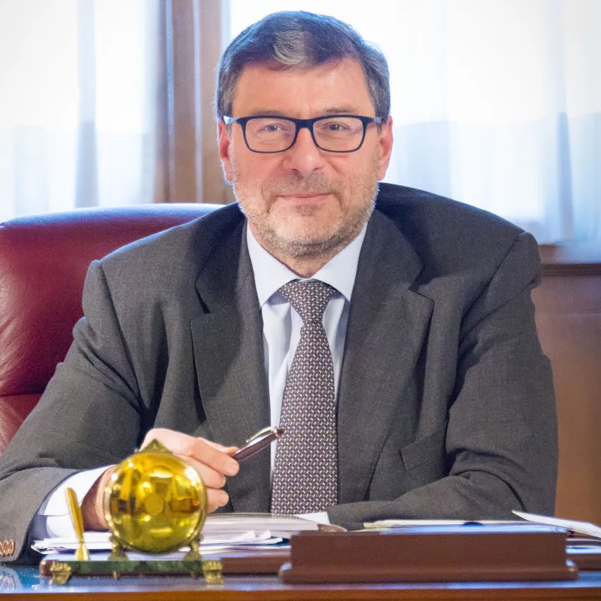 Giancarlo Giorgetti teme una recessione imminente: quali sono le cause?
