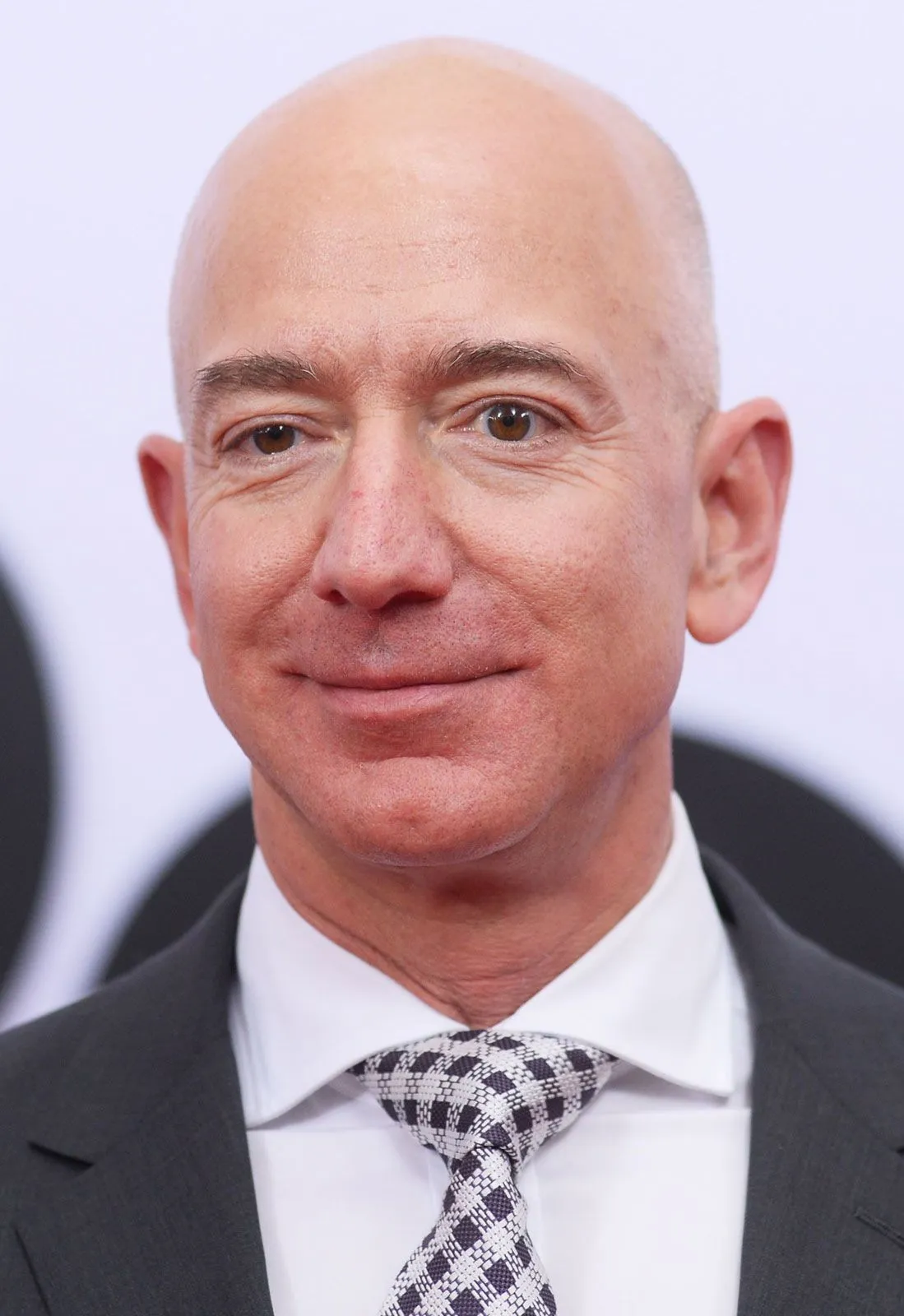 Jeff bezos: Cosa sta succedendo con e Lauren Sánchez Bezos?