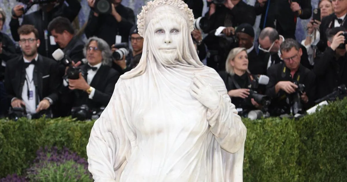 Heidi Klum al Met Gala 2026: un’opera d’arte vivente