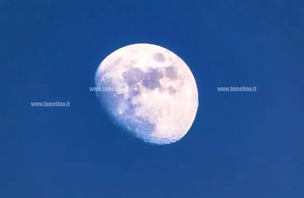 La luna piena dei fiori: cosa aspettarsi il 1° maggio 2026?