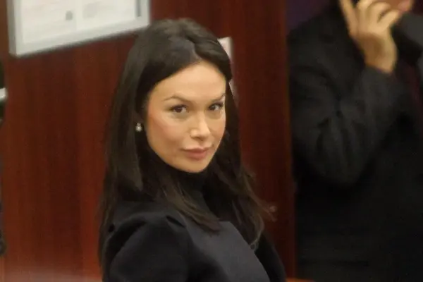 nicole minetti adozione — IT news