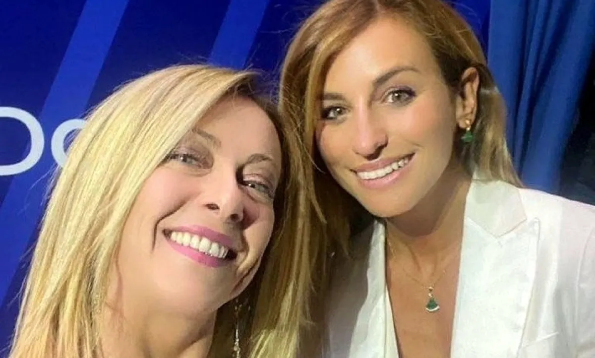 Secolo d’Italia: La proposta di Fazzolari per un ritorno in edicola