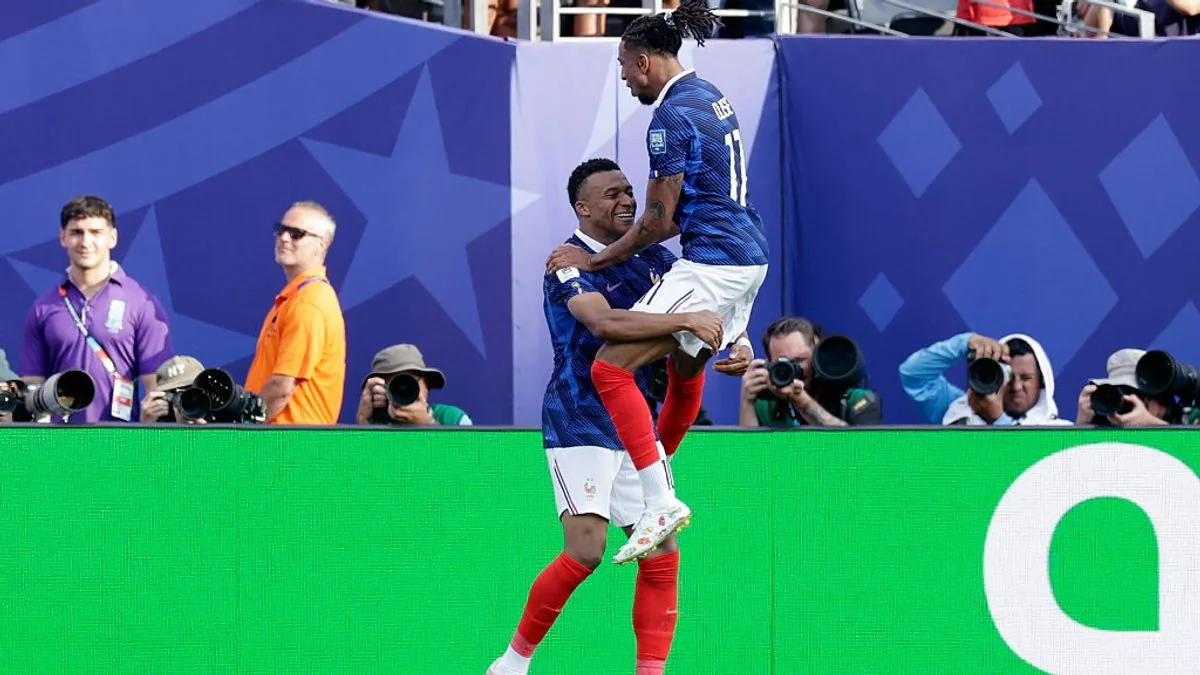 La Francia domina la Svezia con doppietta di Mbappé e si qualifica agli ottavi contro il Paraguay image 1