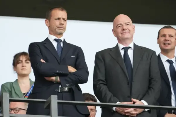 Europa: la UEFA minaccia il boicottaggio delle competizioni FIFA per la proposta di privatizzazione