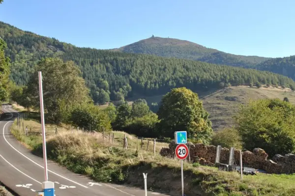 Tour de France 2026: la 15ª tappa da Champagnole al Plateau de Solaison presenta un percorso impegnativo
